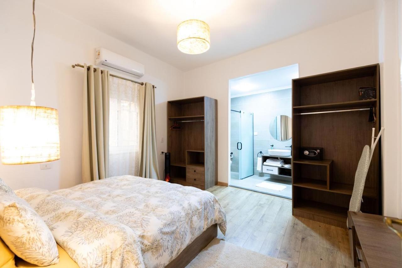 2 Bedroom In The Center Of *