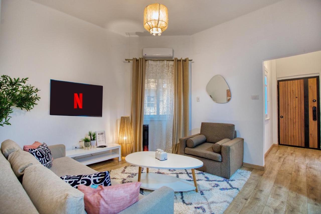 Apartment 2 Bedroom In The Center Of Kairo